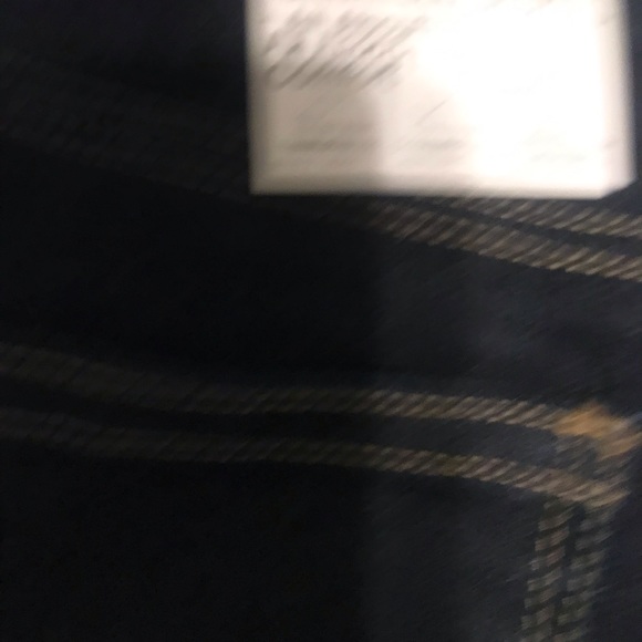 Woman’s new 22W jeans - Picture 4 of 5